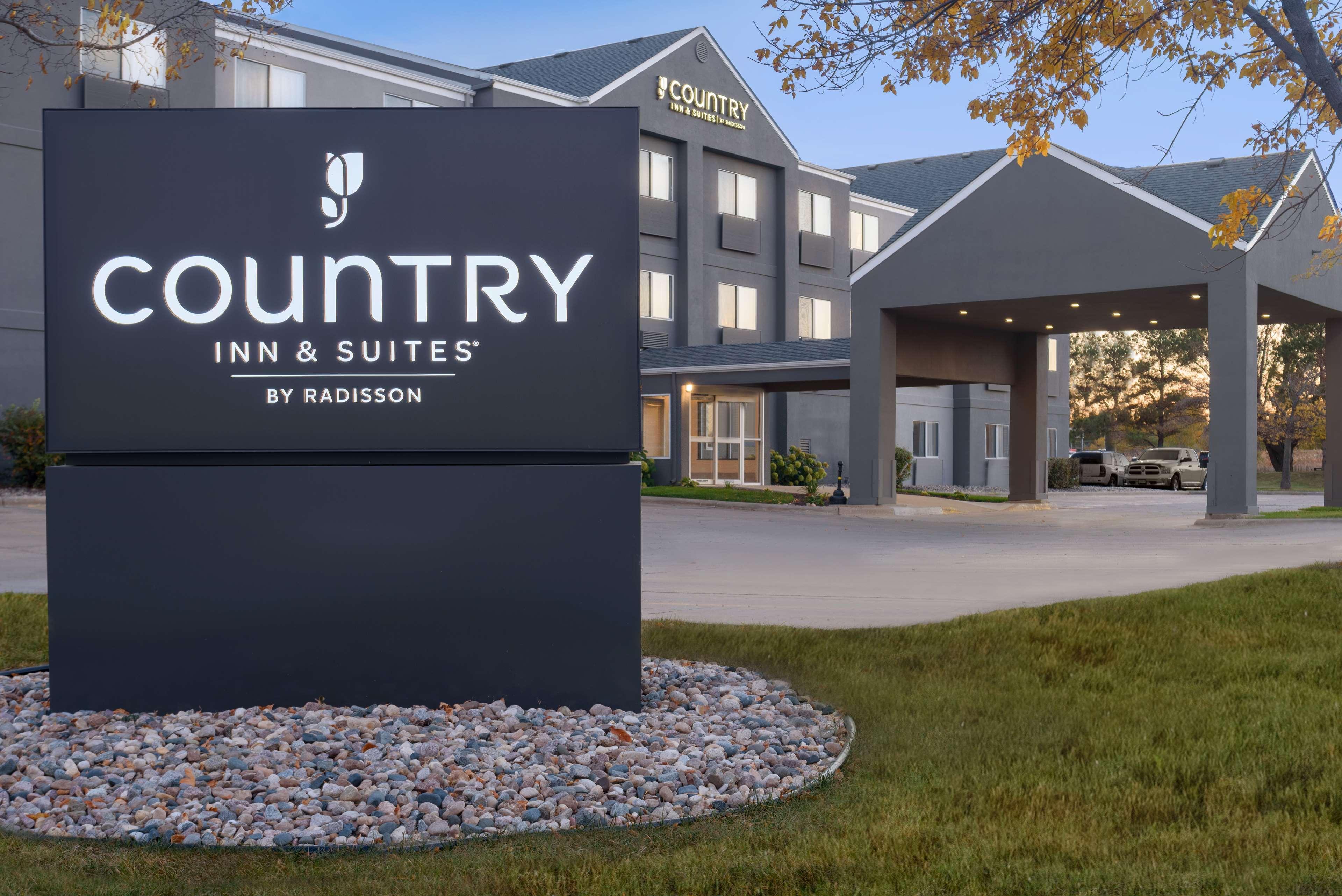 Country Inn & Suites By Radisson, Brookings Buitenkant foto