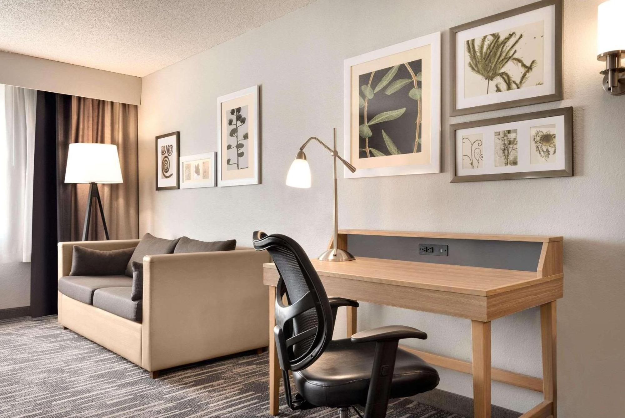 Country Inn & Suites By Radisson, Brookings Buitenkant foto