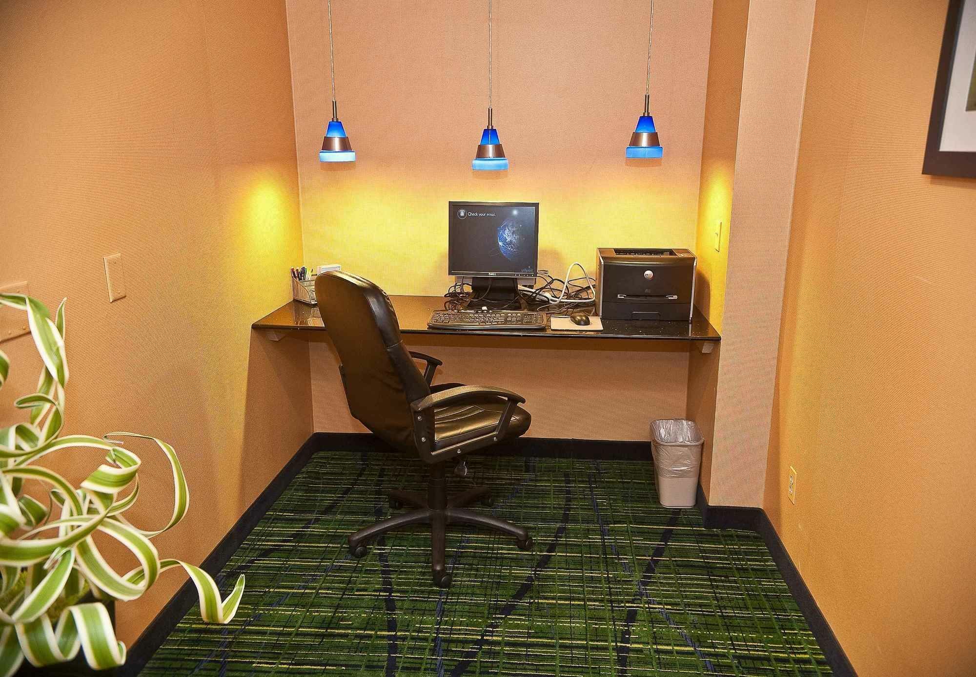 Country Inn & Suites By Radisson, Brookings Buitenkant foto